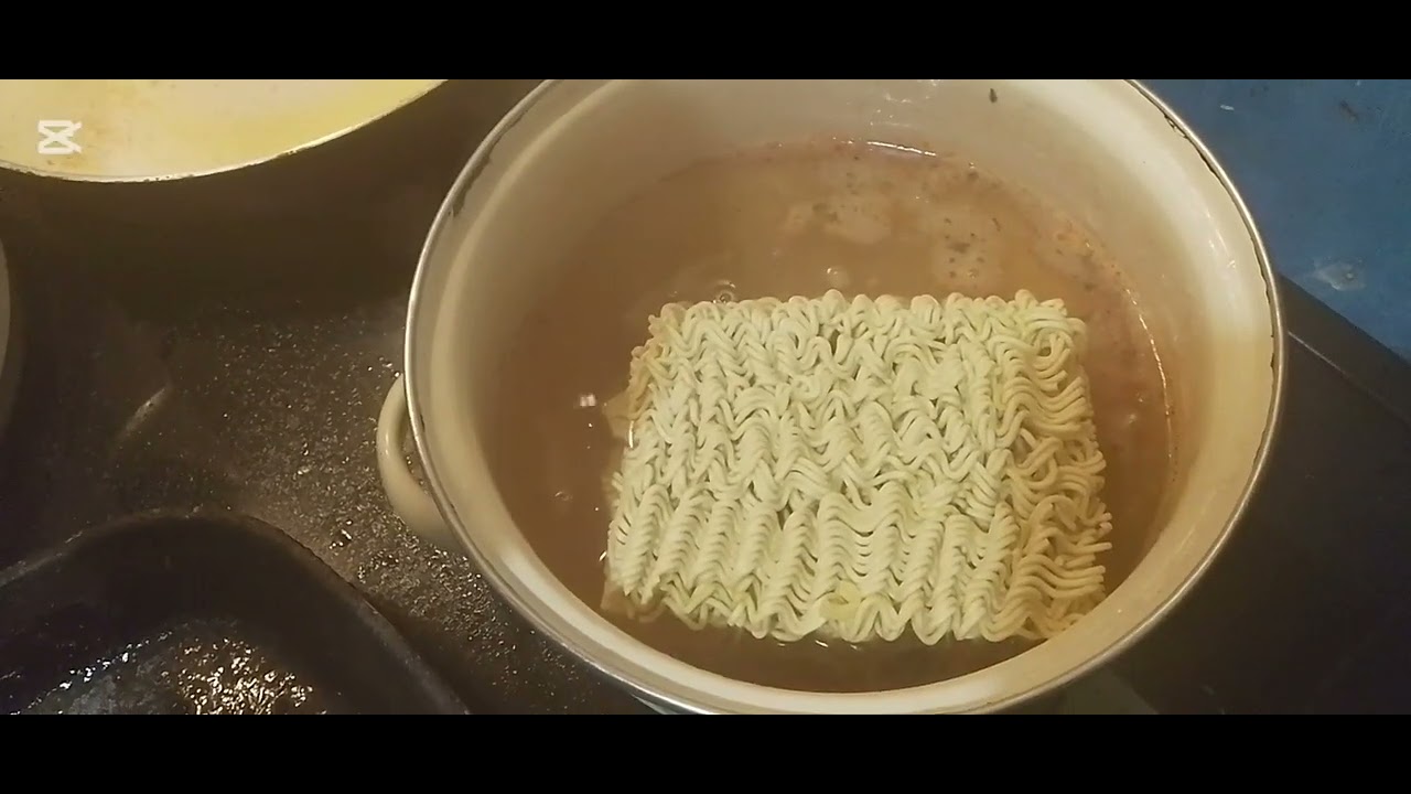 Готвим спагети 🍝 този път за вечеря