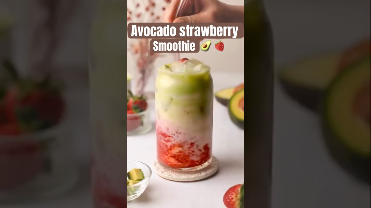 Avocado Strawberry smoothie #avocado #strawberry #smoothie #healthy #easytomake #recipe #easyrecipe