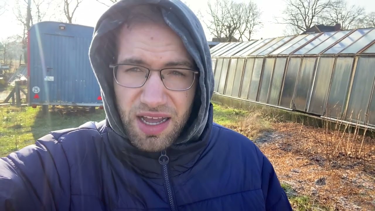 Sturmschäden am Folientunnel reparieren! | De Öko Melkburen