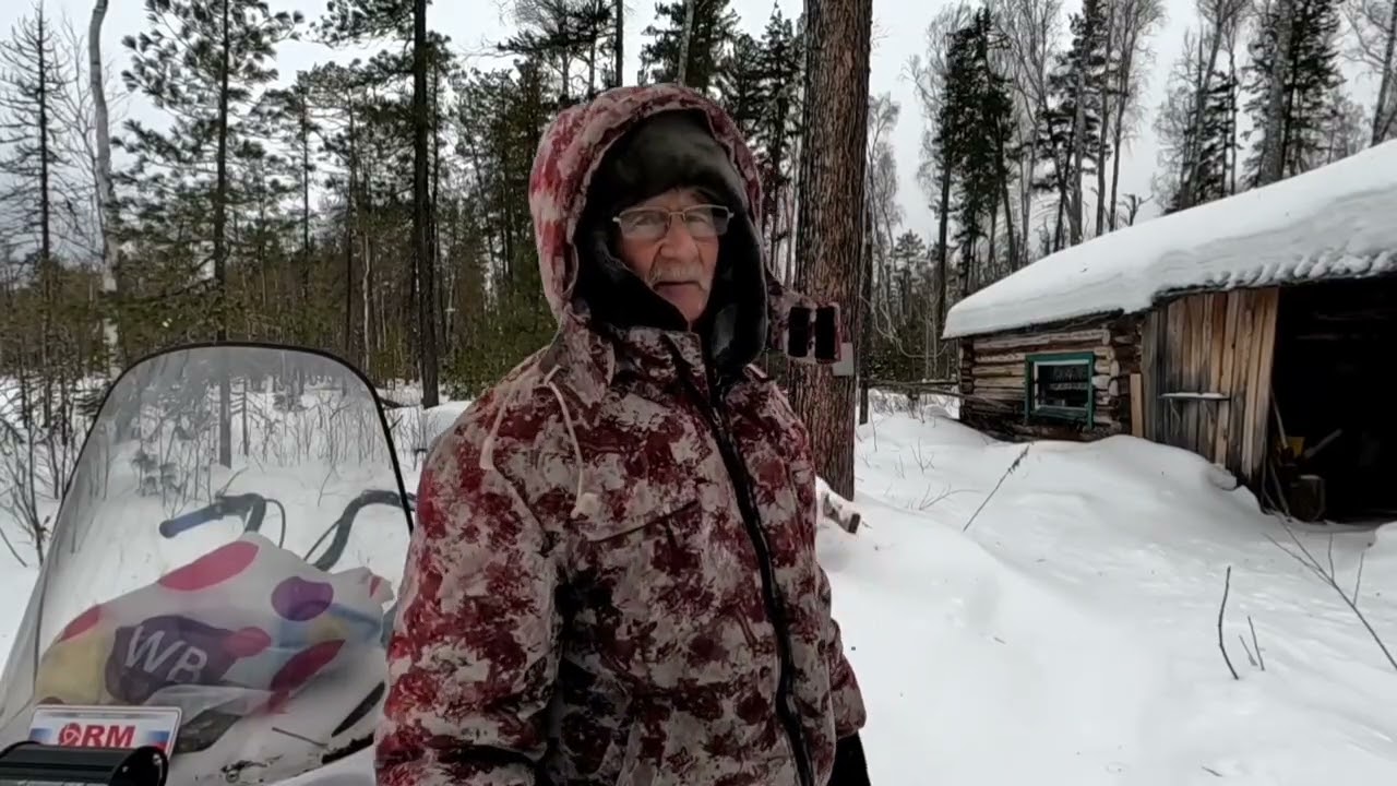 Охота - последний месяц. Проверил капканы. Поработал на базовой.
