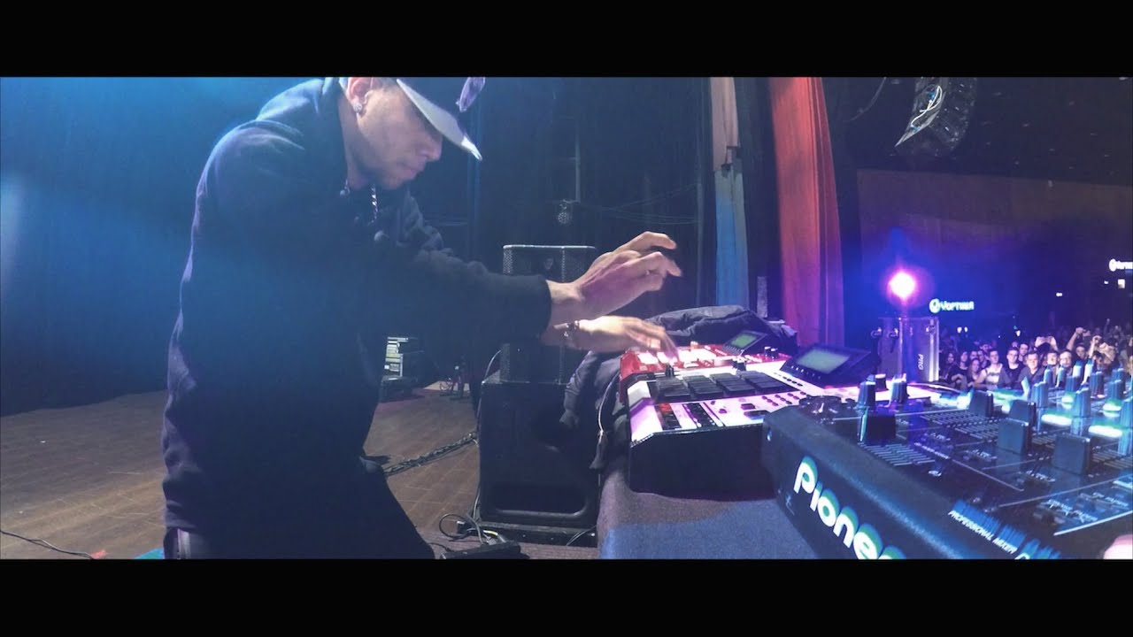 Araabmuzik live in spb'15 4K stage shot
