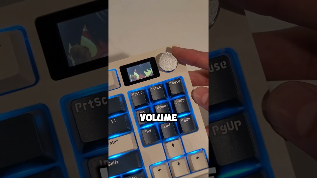 Игровая клавиатура с экраном (Attack Shark K86)