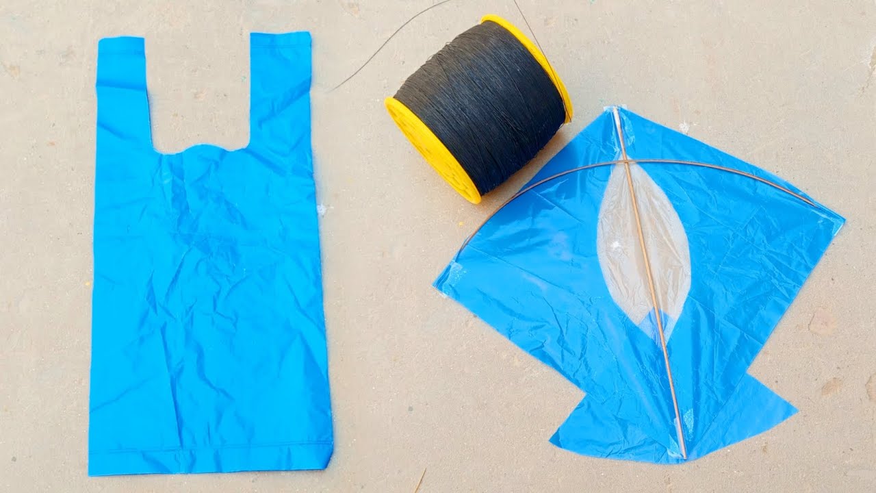 One eye 👀 Sharla kite making with new trick at home 😄😄🤩🤩