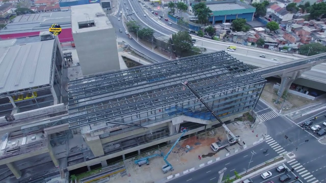OBRAS LINHA-17 OURO MONOTRILHO PRIMEIRO AMV NA PARTE SUPERIOR E COLOCADO NO PÁTIO ESPRAIADA