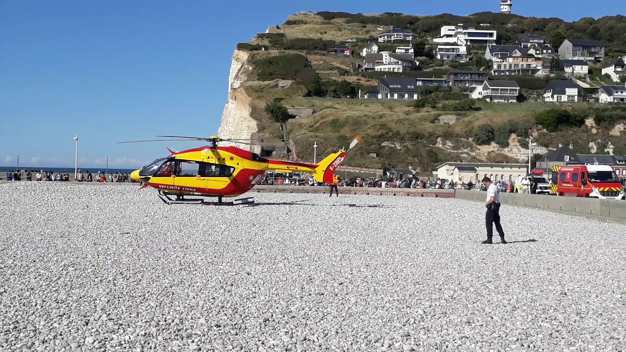 Decollage du dragon 76 sur la plage de fécamp