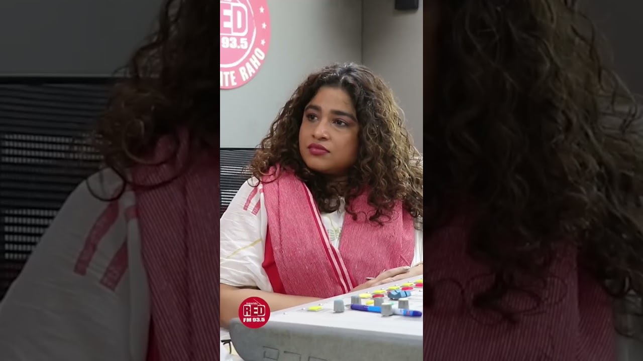 Ajay Devgn on Veeru Devgan with Malishka. #redfmindia #mumbaikirani #ajaydevgn #bholaa