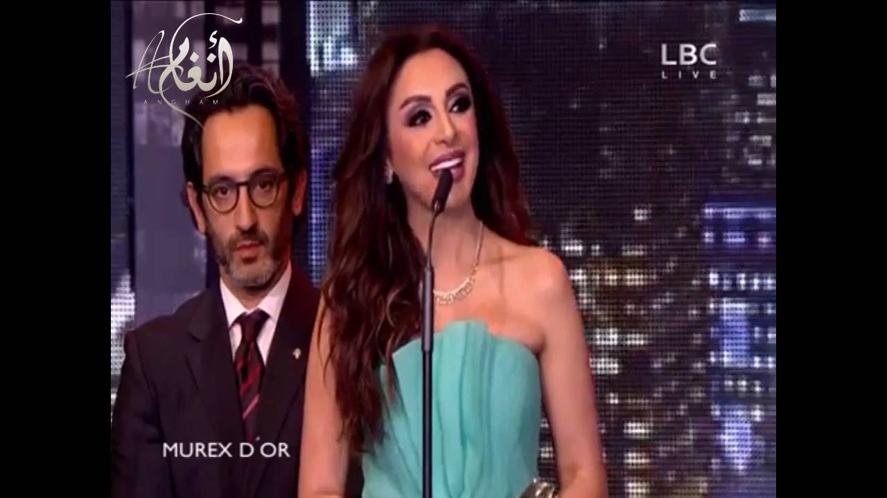 تكريم أنغام كأفضل مطربة عربية لعام 2015 في موريكس دور