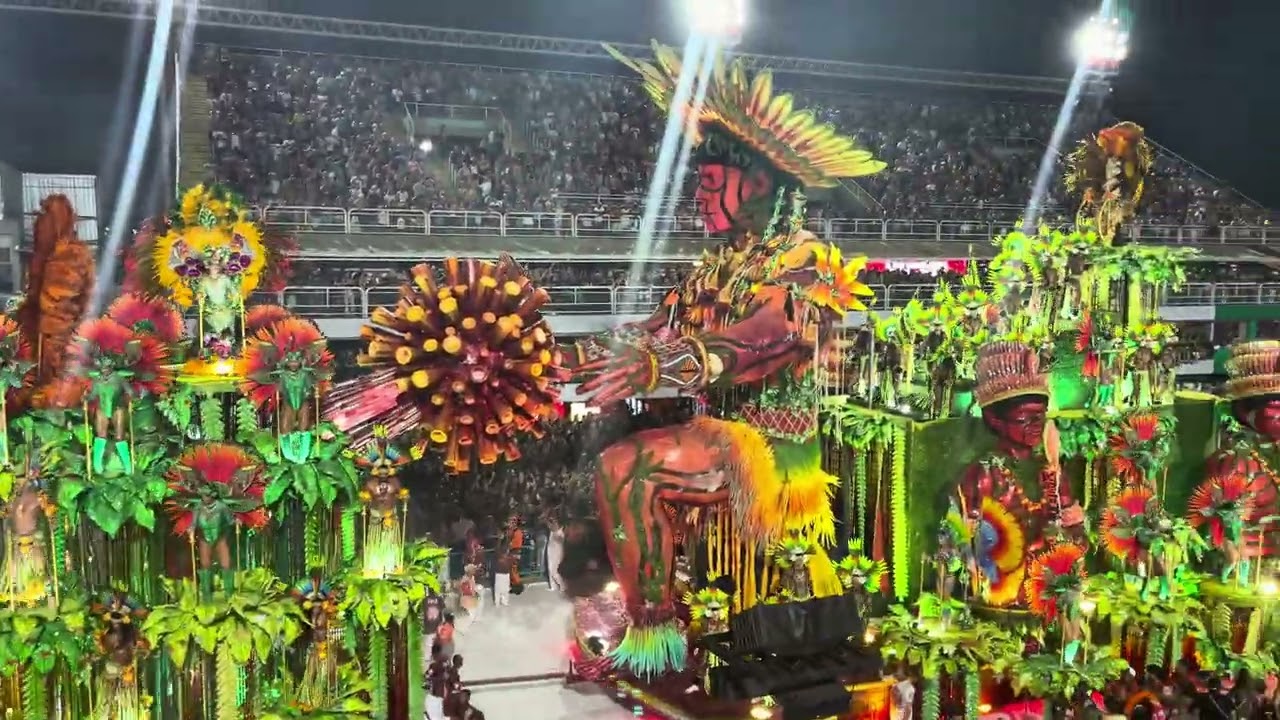 SALGUEIRO l DESFILE DAS CAMPEÃS