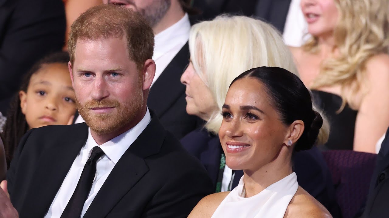 ‘From golden couple to world laughingstock’: Meghan and Harry blasted for leaving Royal Family