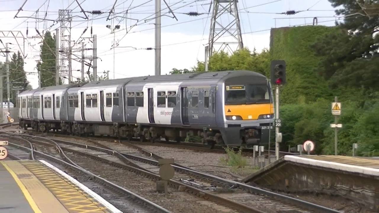 Trains at Manningtree 14/07/16