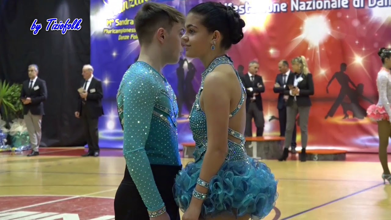 Trofeo CLASSE B1 categoria da 16 a 18 anni ballato alla Gara Danze Folk delle Sirene Danzanti 2020