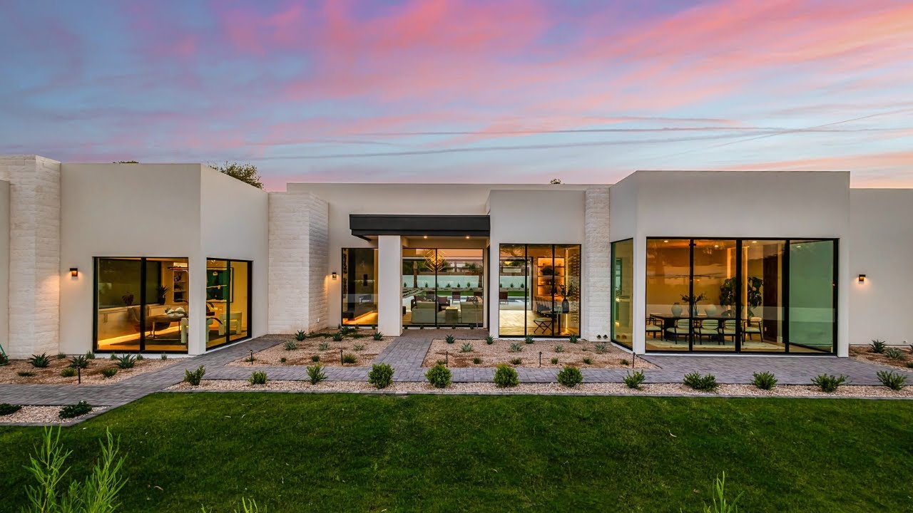 TOUR A $9M Paradise Valley Arizona Luxury Home | Scottsdale Real Estate | Strietzel Brothers Tour