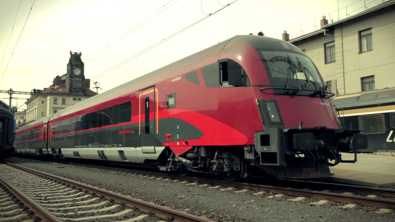 Railjet - unik&aacute;tn&iacute; leteck&eacute; z&aacute;běry rychlovlaku &Ouml;BB railjet