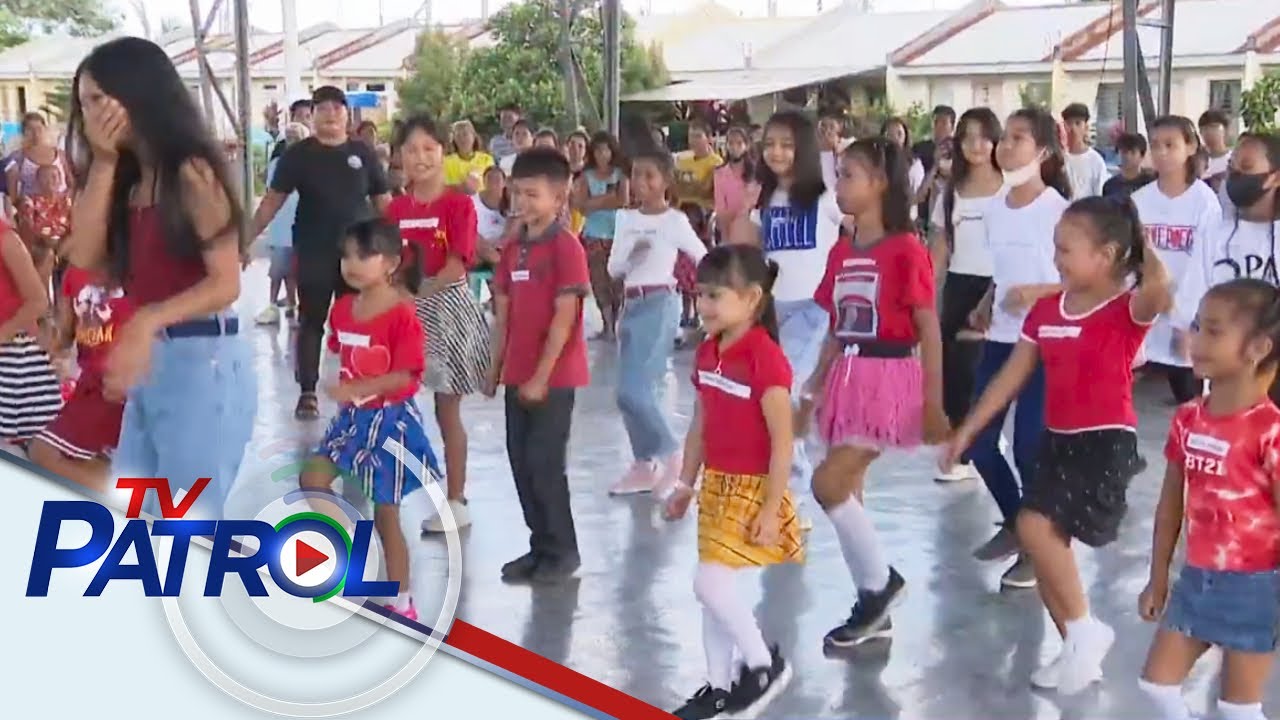 Daan-daang pamilya sa Cavite hinandugan ng regalo noong Pasko | TV Patrol