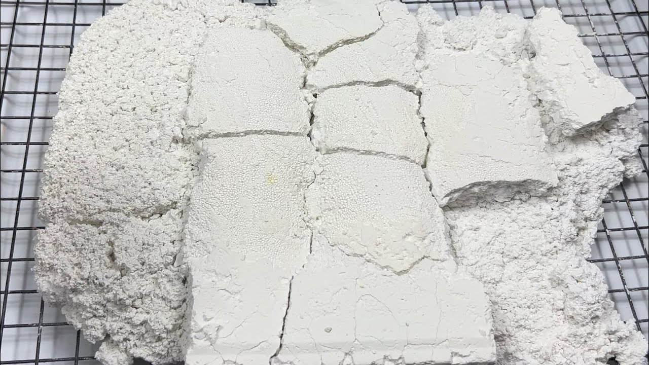 Dusty gritty crunchy gym chalk slabs | #dustyasmr #asmr #asmrsounds