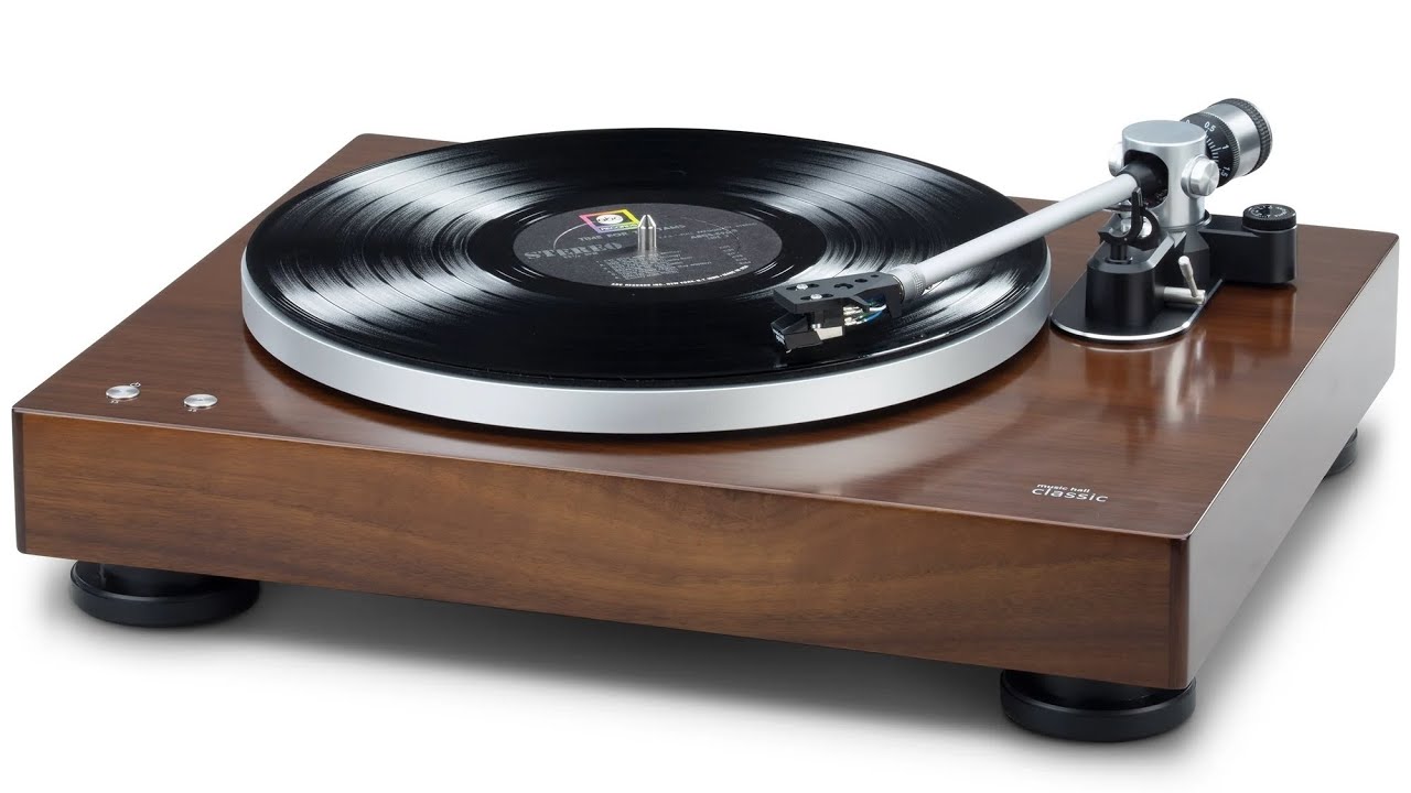Klasyka i nowoczesność. Music Hall Classic - gramofon półautomatyczny.