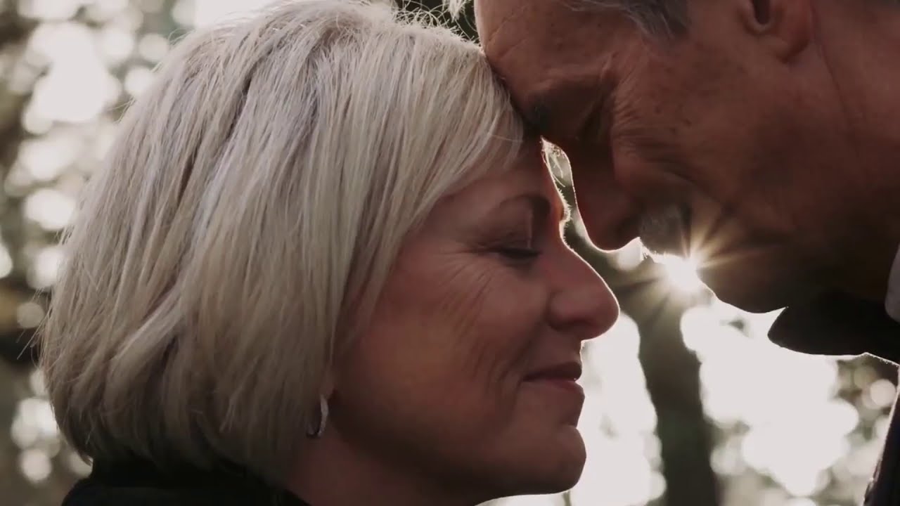 Slečna sen - Naďa Urbankov&aacute;, Karel Kahovec and Country Beat - (Music video Bob Martinec)