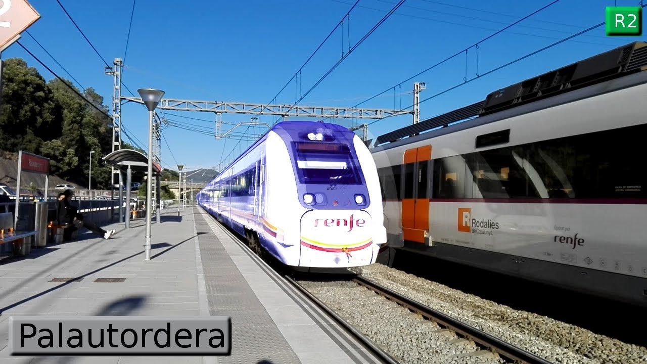 Rodalies Барселона : Palautordera R2 ( Renfe 447 - Civia - 449 )