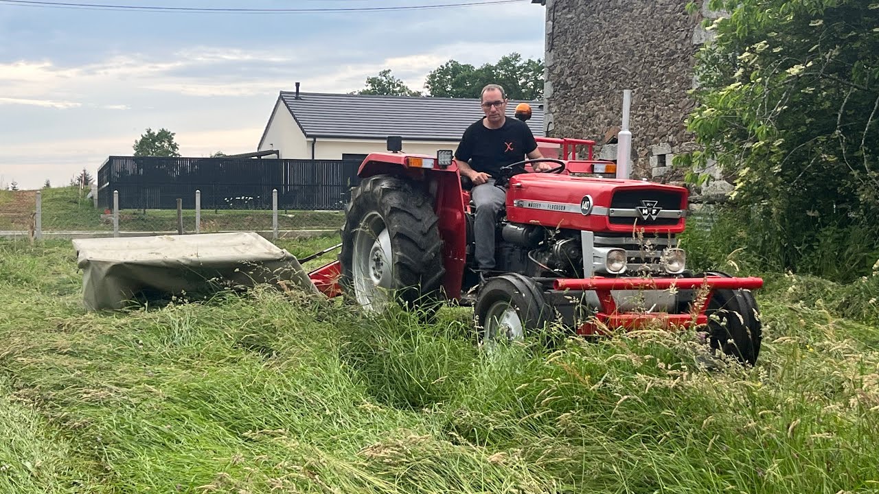 Massey Ferguson 140 Super et Kuhn GMD 44 / Fauchage 2023