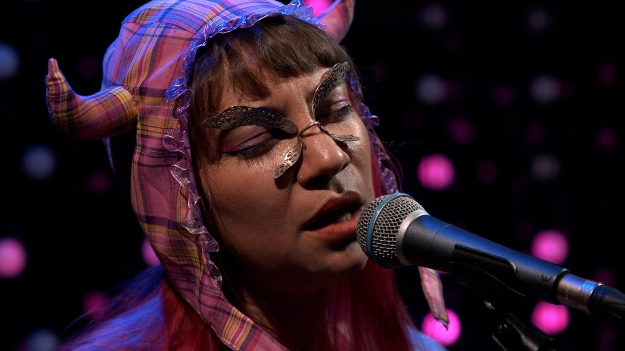 Chini.png - Laurel (Live on KEXP)