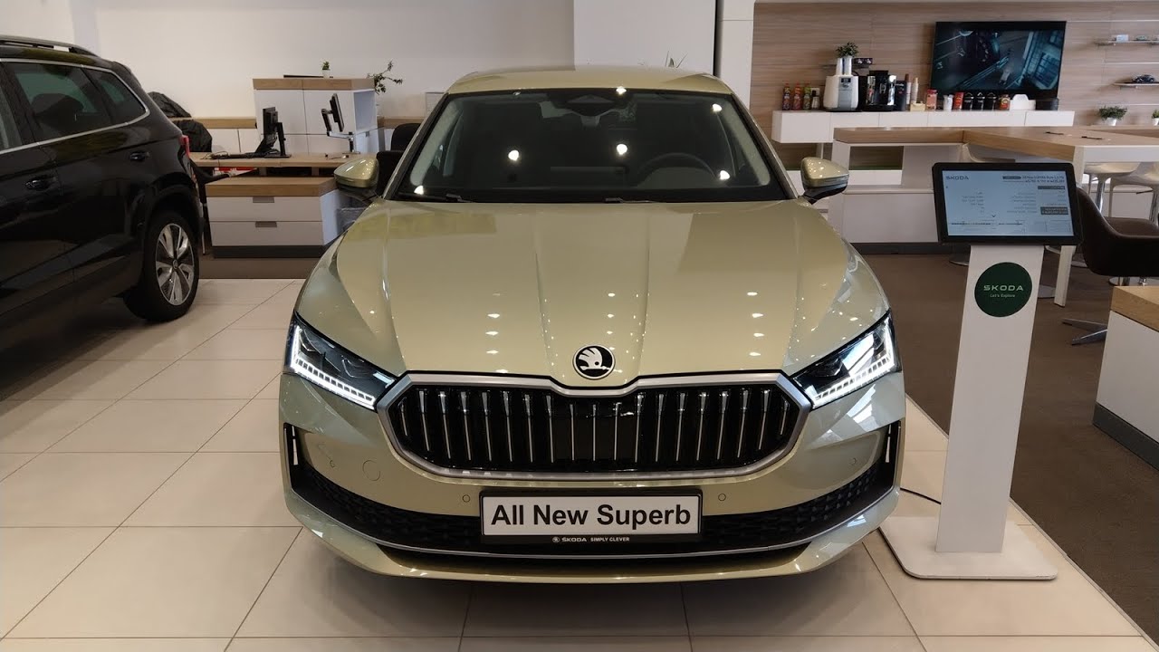 Skoda Superb 2025 - Exterior and Interior | Simply Clever