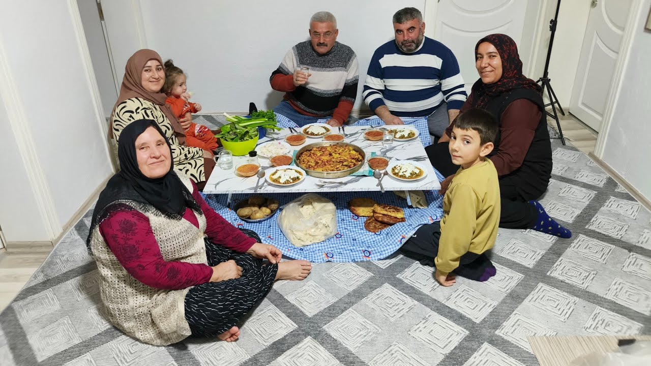 13 POŞET ÇÖREGİMİZİ SİLDİK DONDURUCUYA KOYDUK ELMAS ADALET MENDUF BİZDE AÇTIK İFTARIMIZI
