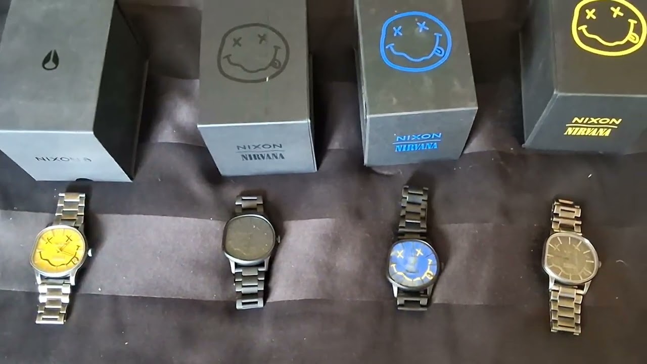 My Nixon Nirvana Sentry stainless steel wobbly face watch collection. 