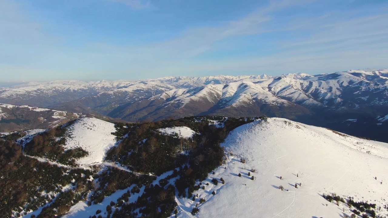 La Peral, Pola de Lena - Nieve Asturias Dron 2K