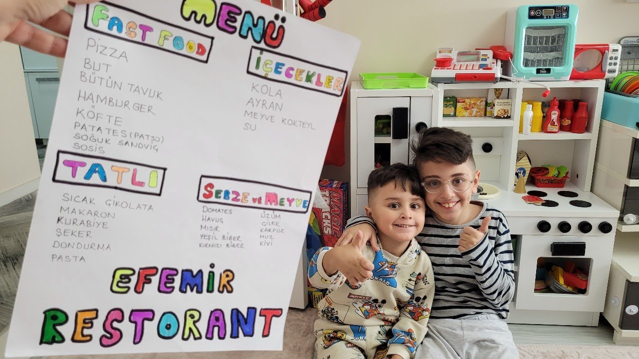 EFE OYUNCAK MUTFAKTA HAMBURGERCİ OLDU LEZZETLİ MENÜ HAZIRLADI.