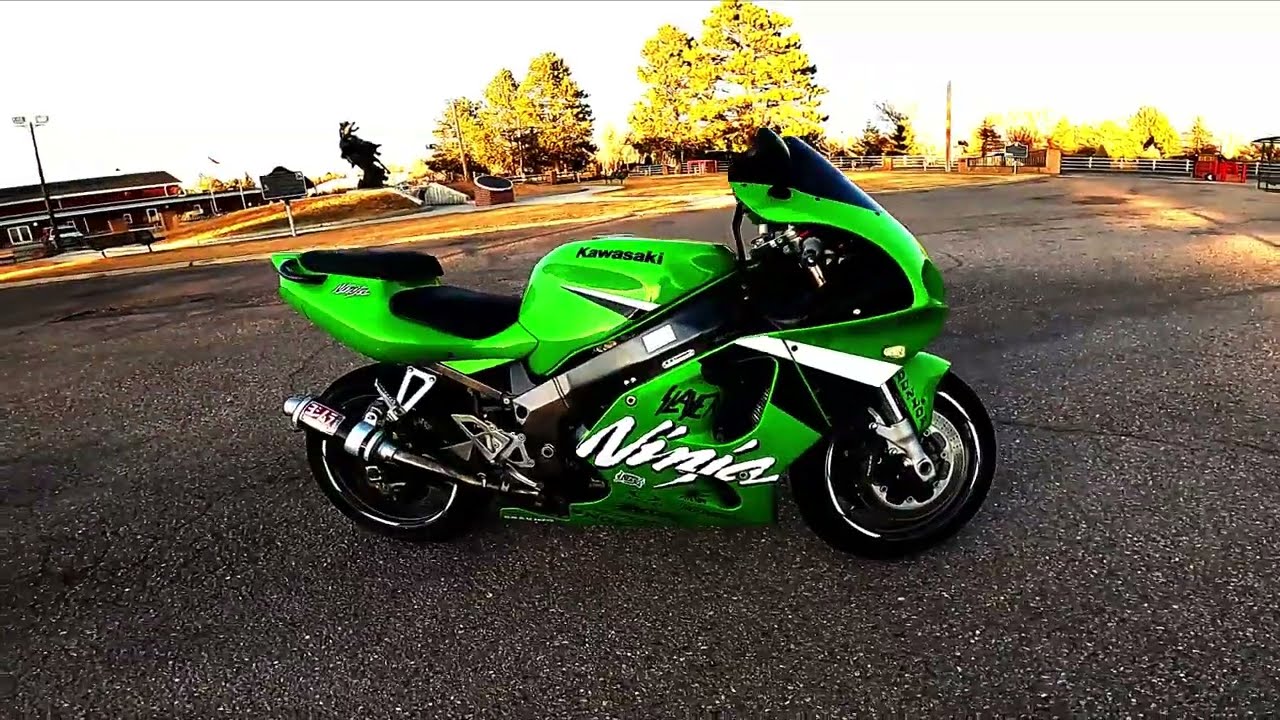 2003 ZX7R - Old School Kawasaki Sport Bike