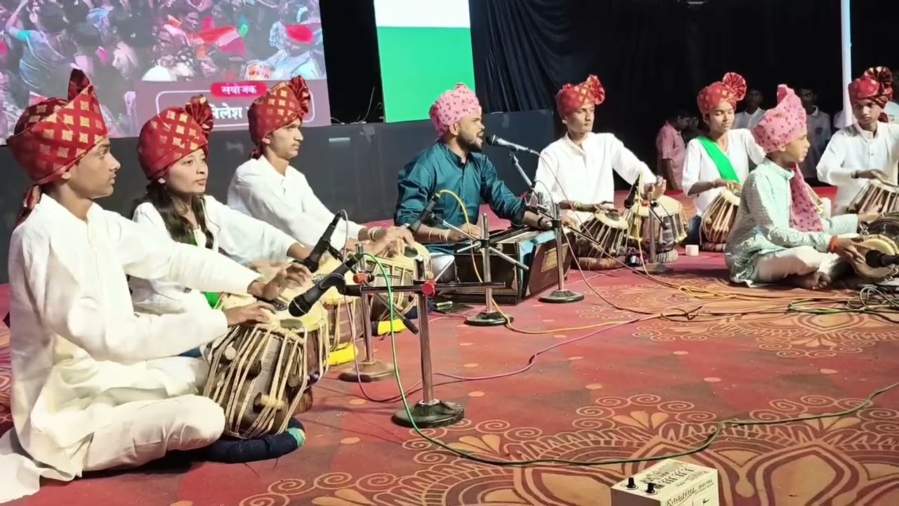 Maharashtra maza vande mataram and akch raja ithe janmala .....