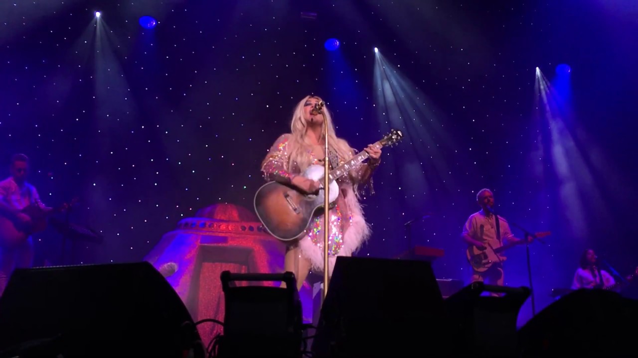Kesha - Bastards [Live Melbourne 7th October 2018]