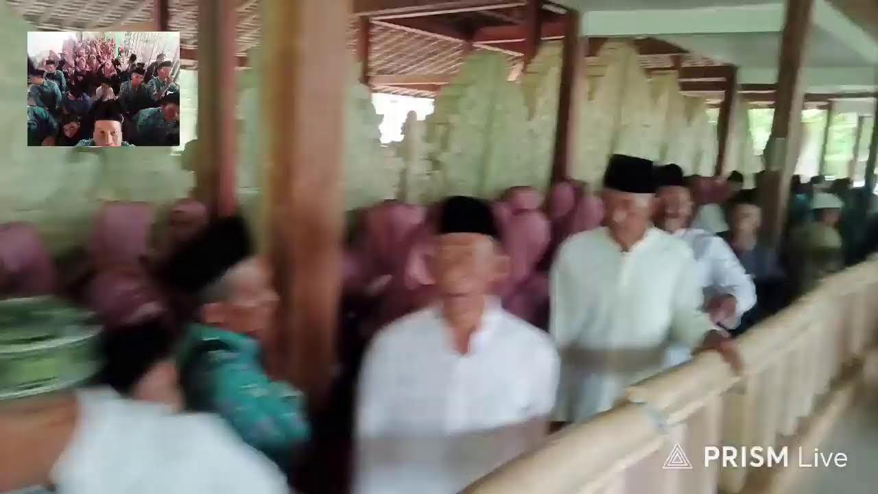 jamaah tahlil dusun magersari ziarah ke Air mata ibu madura