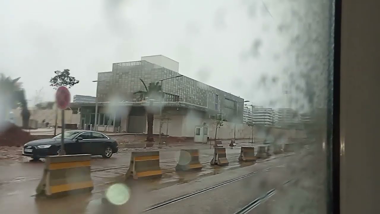 #ترامواي#الخط-من-شارع-أنوال ،،🌨️🌧️#في اتجاه عين الذياب.