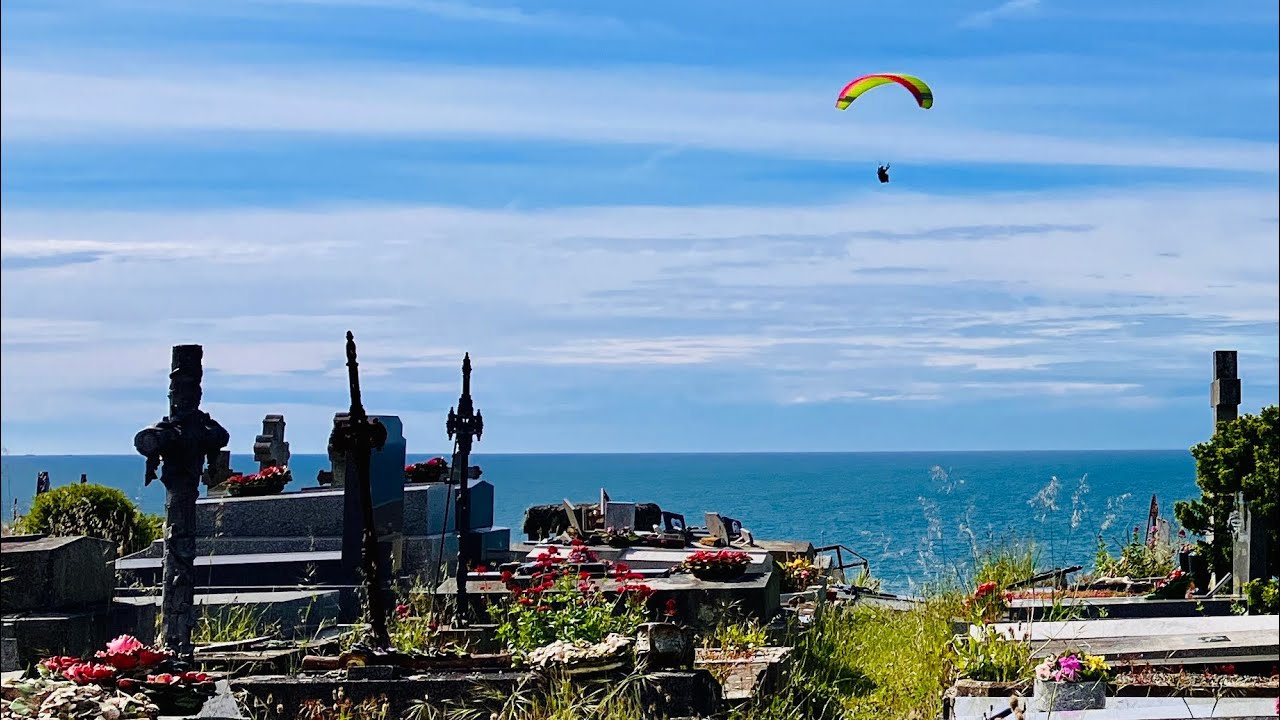 Gleitschirmfliegen an unfassbar schönen Orten am Meer