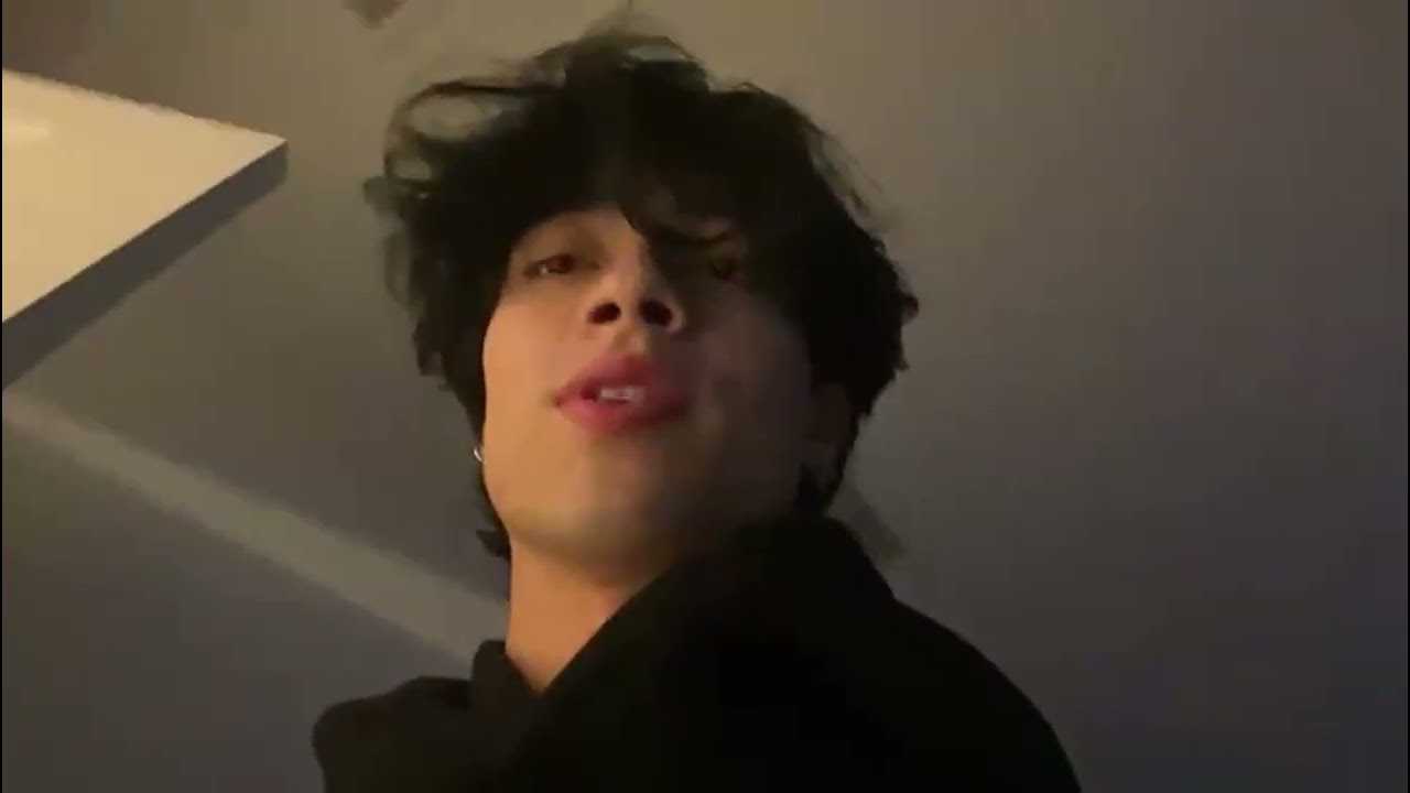 Sebastian moy TwitchLIVE- Bored in bed 240822