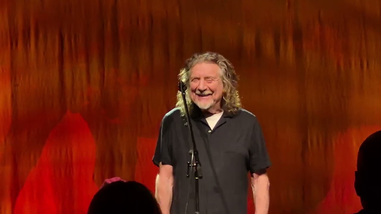 Robert Plant and Saving Grace - Gallows Pole/Black Dog (at The Vogue, Vancouver, 2025.11.19)