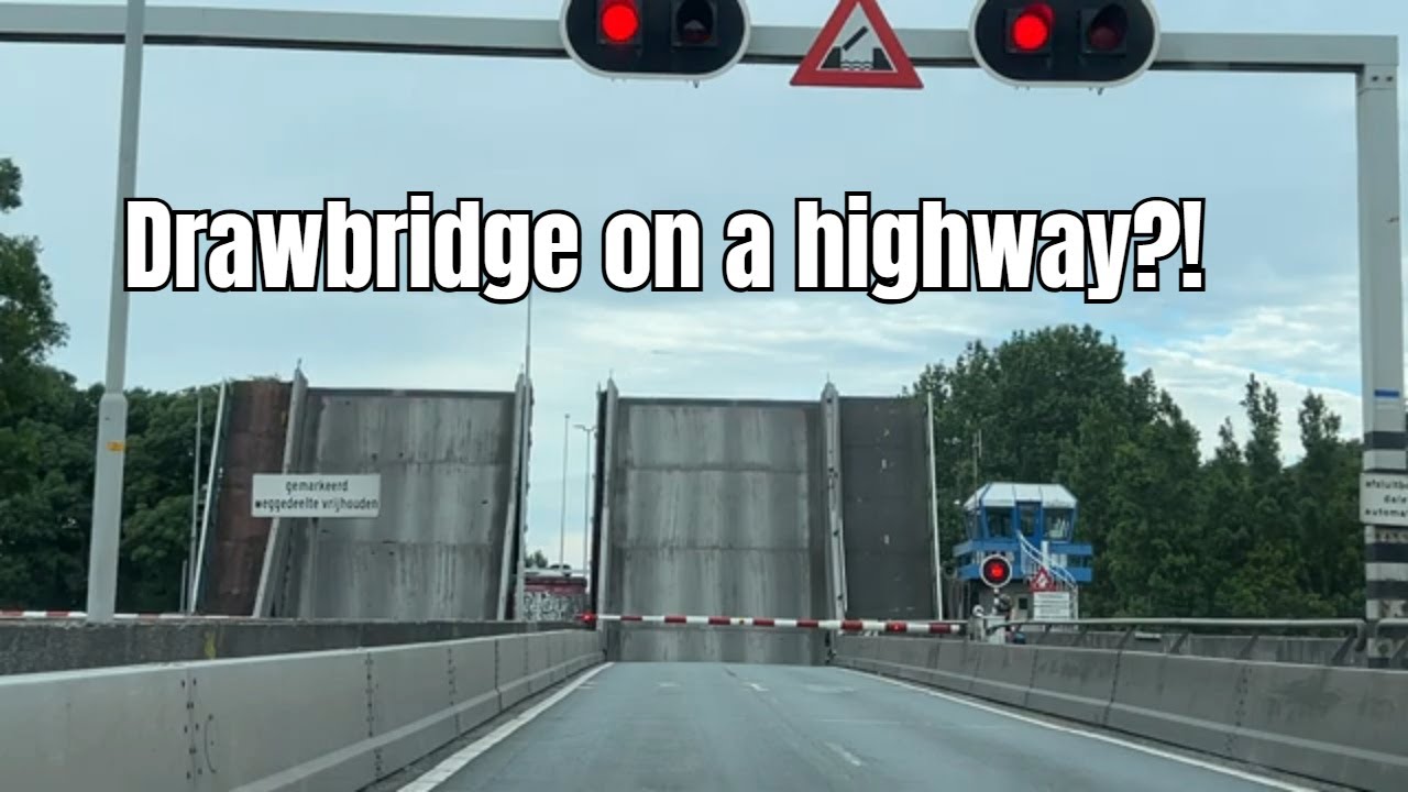 Buitenkaag, Kaagbrug. A drawbridge on a highway!? Yes and the Dutch make it safe and functional.