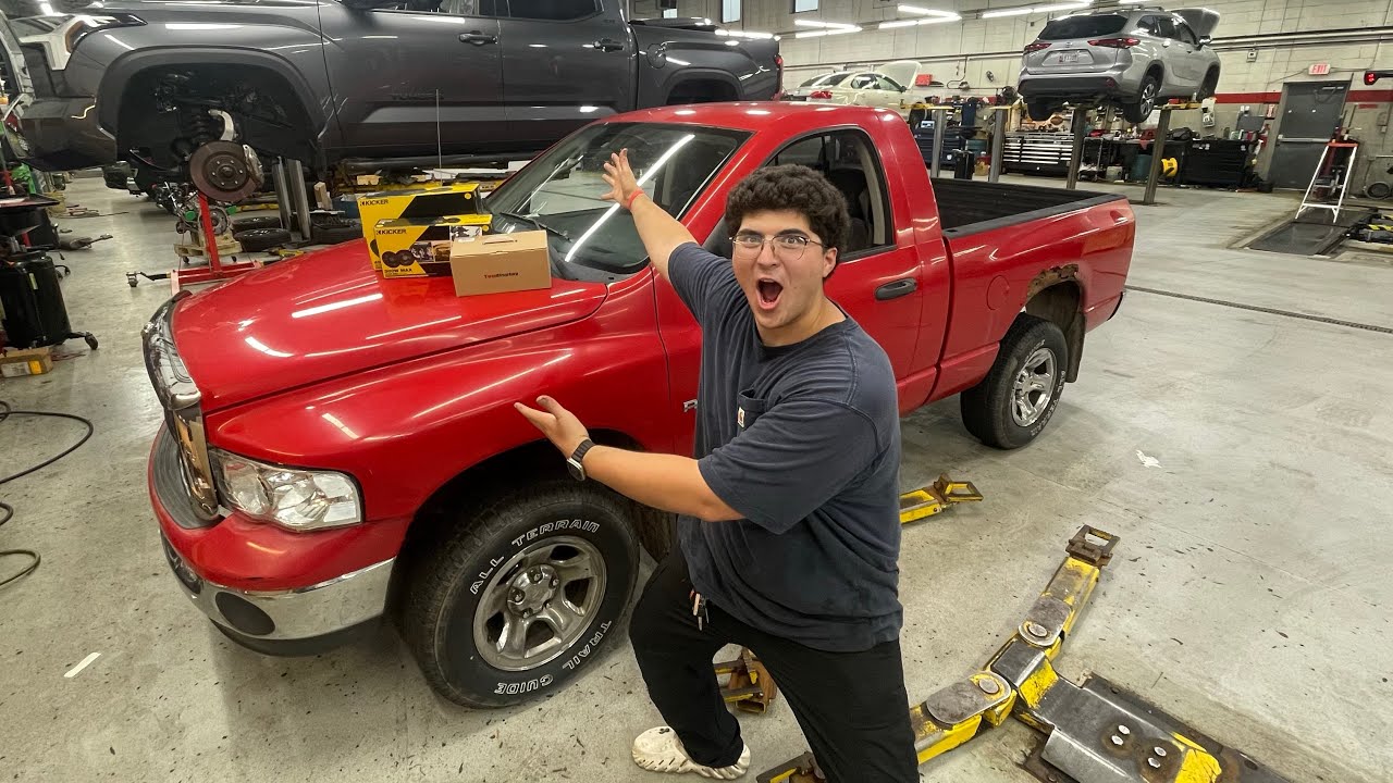 SPEAKER UPGRADE ON MY SINGLE CAB 3rd GEN RAM 1500(kicker + Apple car play)