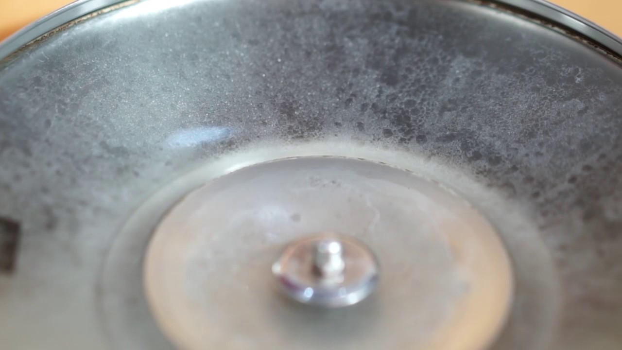 自制蒸馏水 Self made distilled water