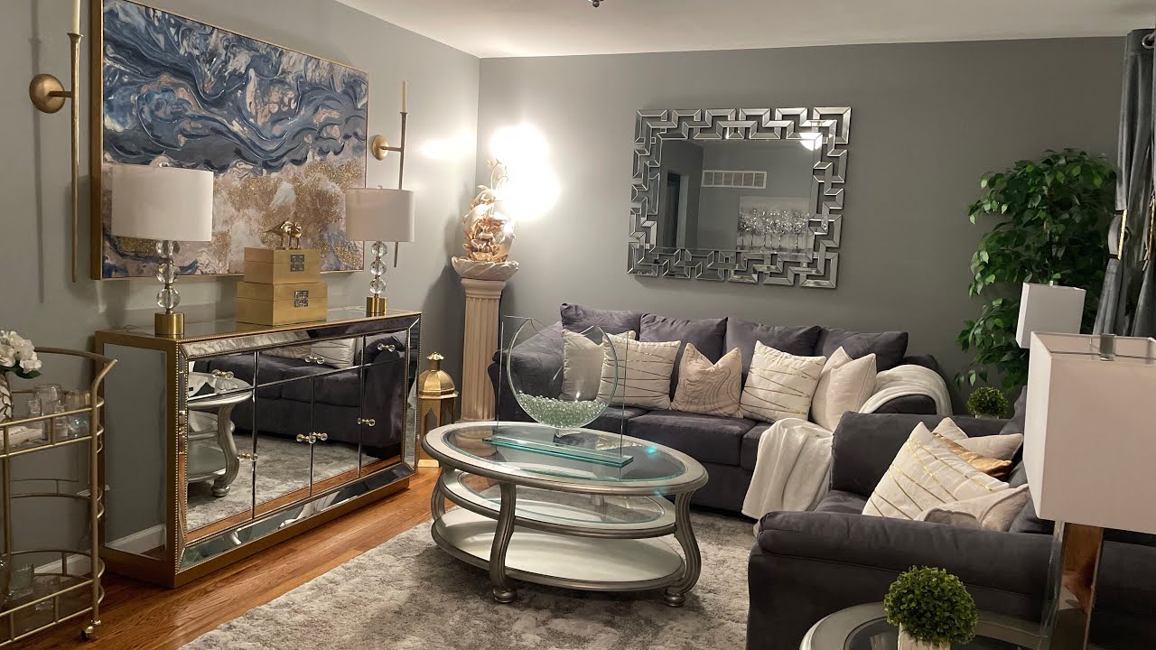 HOME TOUR: Living room, Woman Cave/Girl room, Kitchen