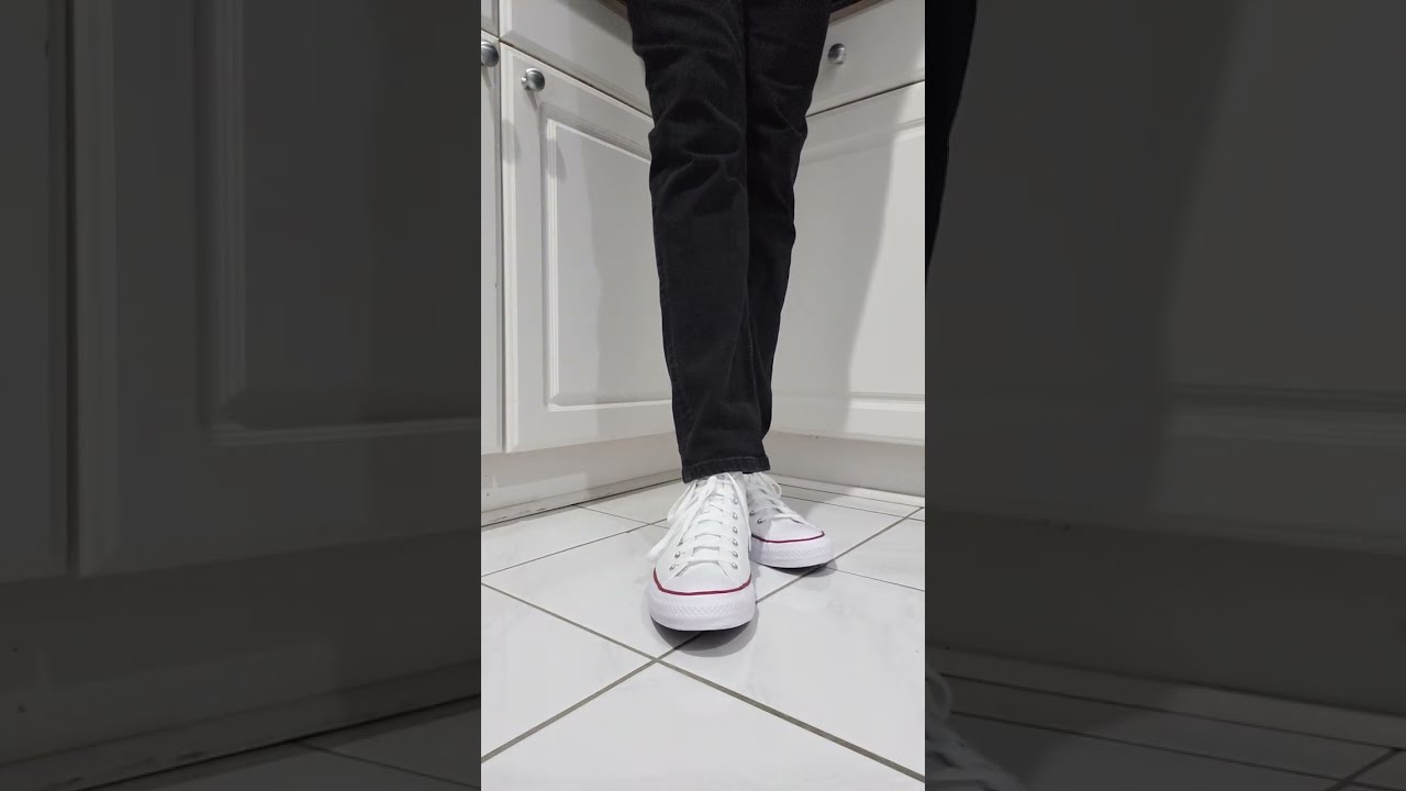ASMR toe tapping wearing my new white Converse. 