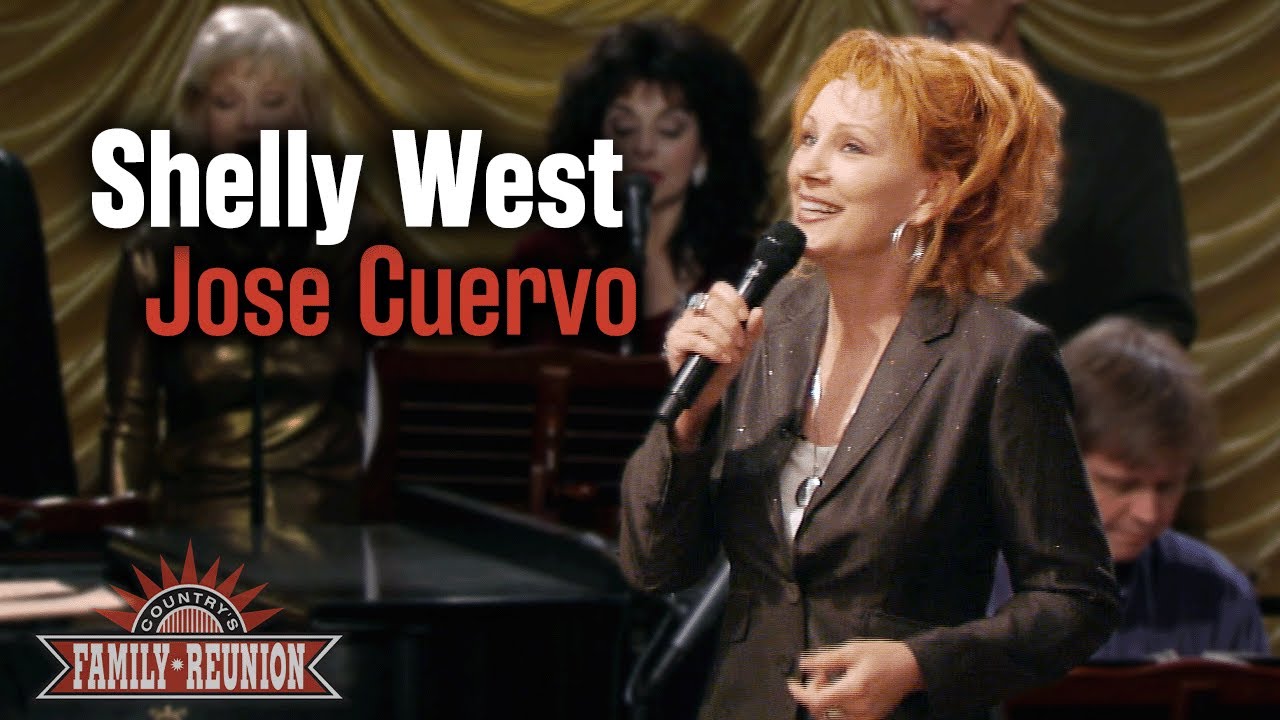 Shelly West sings 