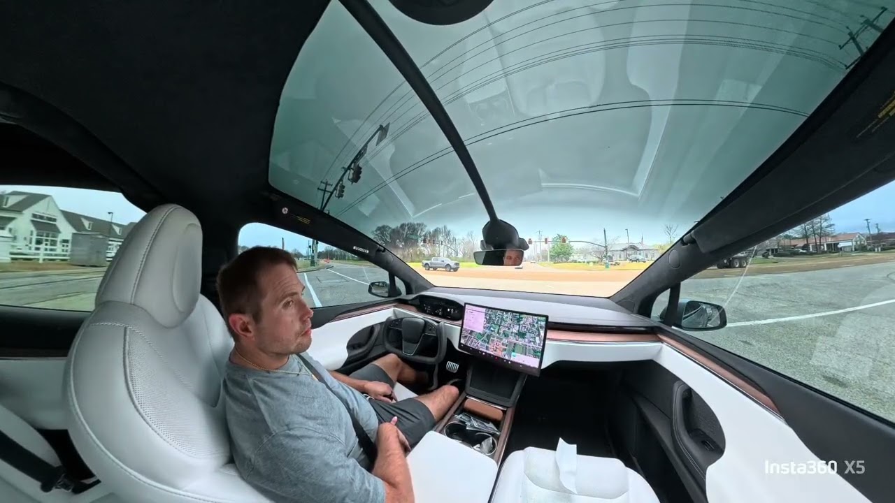 Tesla FSD 14.2.2.5 Just Works – Relaxed Drive Home + Confident Flashing Red Handling