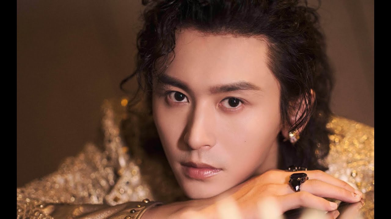 MY big show 张哲瀚 连唱三首歌，全开麦！多谢ins vins_woo姐妹直播。#张哲瀚 #zhangzhehan #MY好玩 #MYBIGshow #AI23 @MY-malaysia
