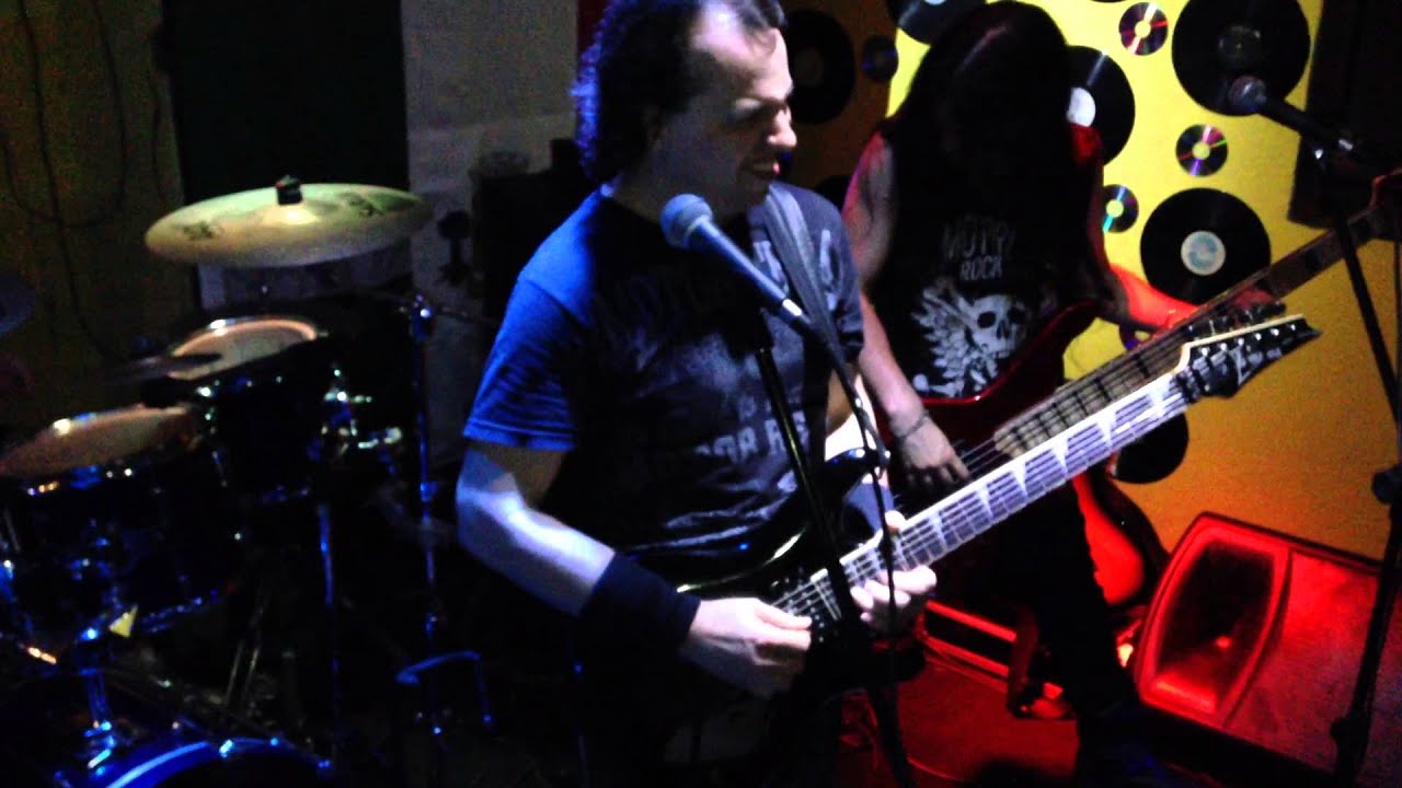 HardStuff (Iron Maiden - The Trooper)