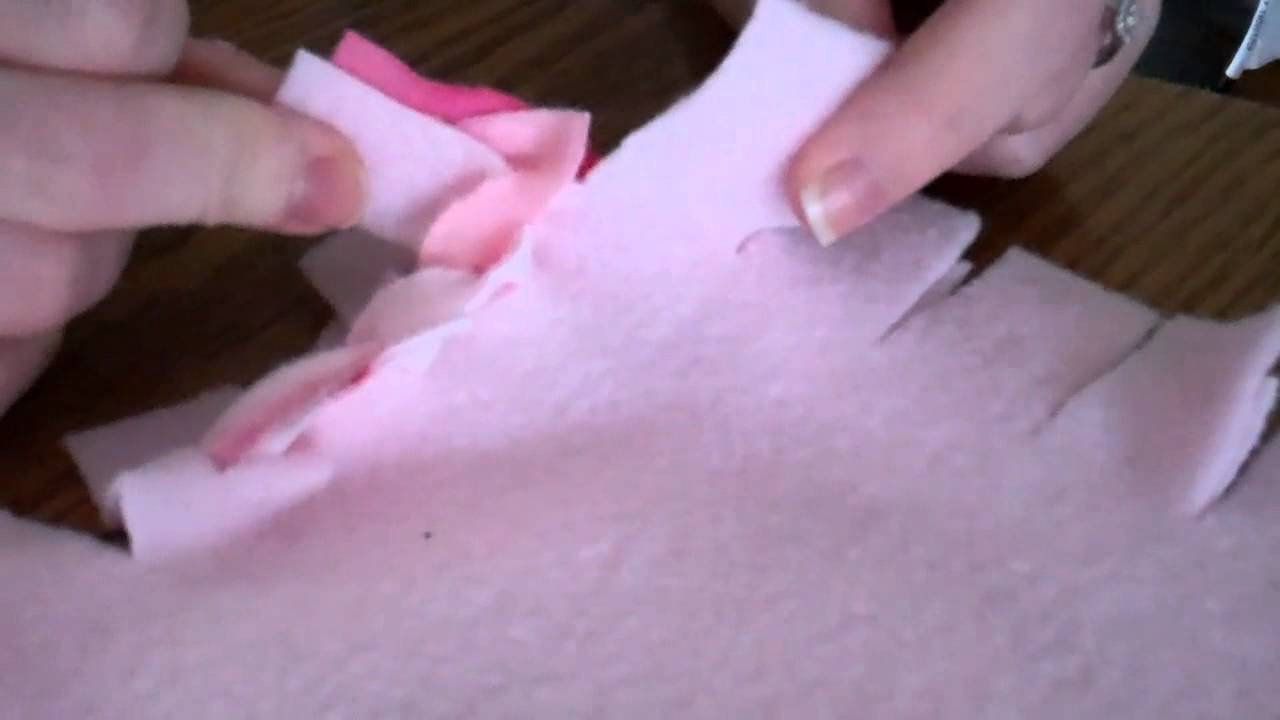 Braided Fleece Blanket Tutorial
