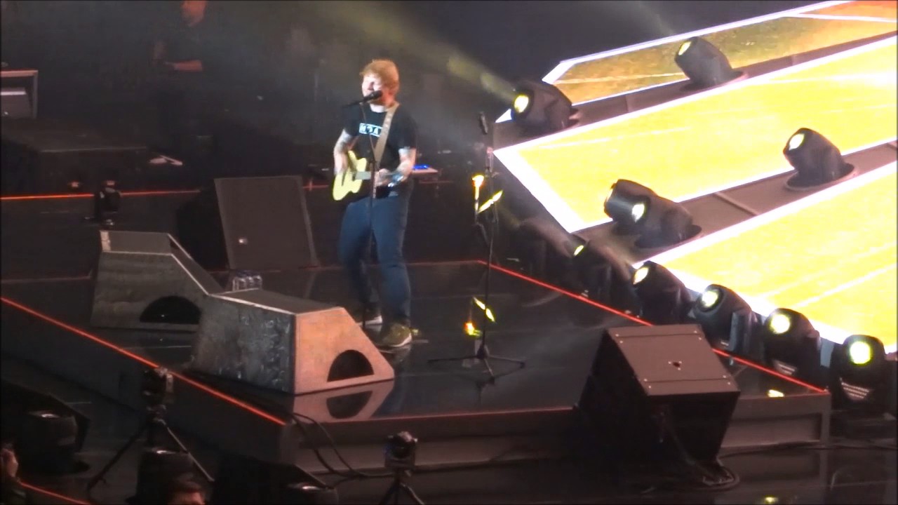 Ed Sheeran - Castle on The Hill  @ 3 Arena, Dublin 13/04/17