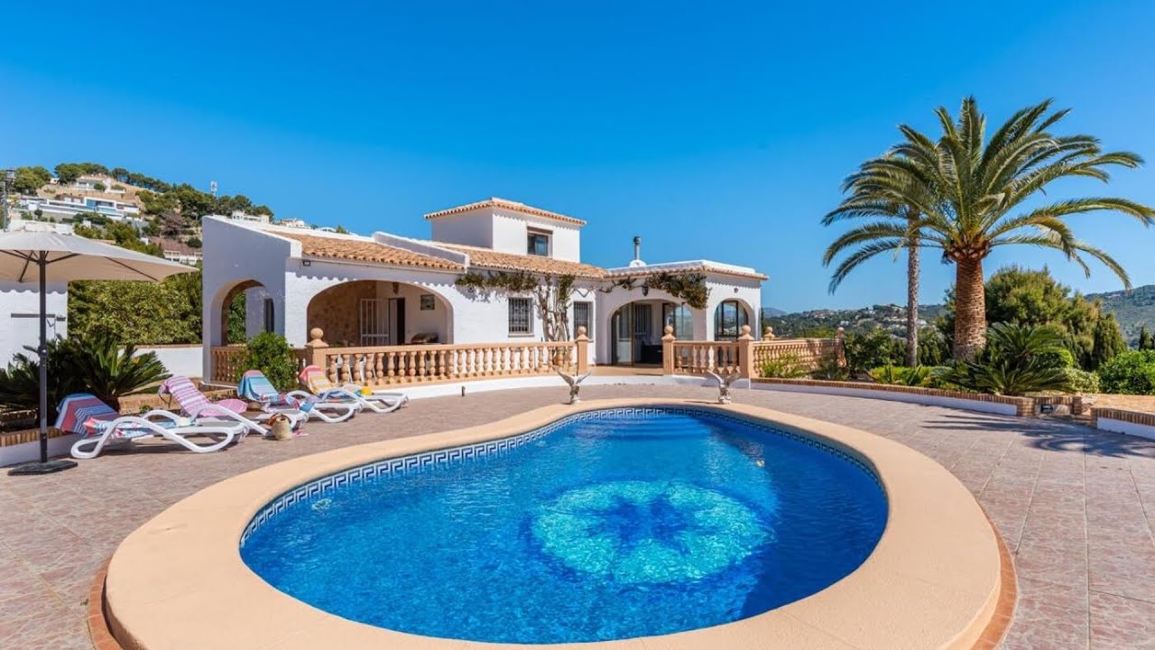 Villa Meile - PlusHolidays | Jalon, Spain | Hotel Review 🏨
