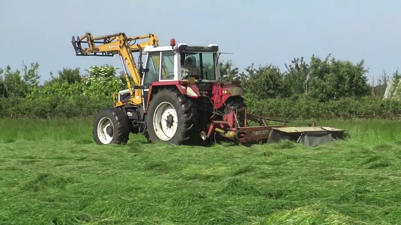 gras maaien met een styer met een PZ ZWEEGERS CM 186 maaier